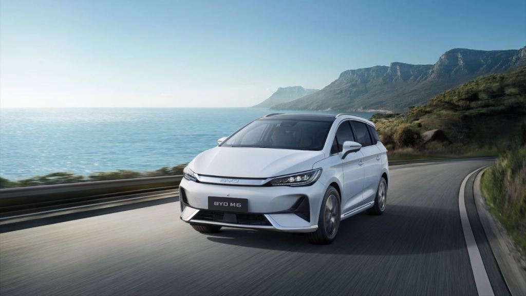 byd m6